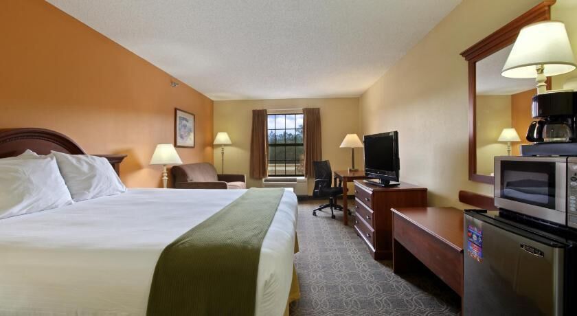 Desk, iron/ironing board, free cots/infant beds, free WiFi