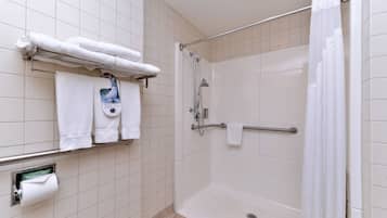 Articles de toilette écologiques, sèche-cheveux, serviettes fournies
