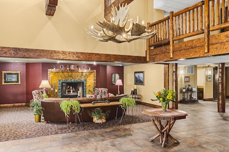 Lobby. Bitterroot River Inn & Conference Center