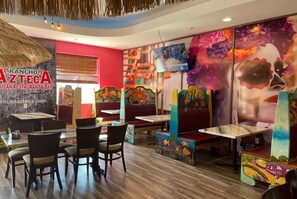 Lunch, dinner and brunch served - Wyndham Garden Dover (Dover)