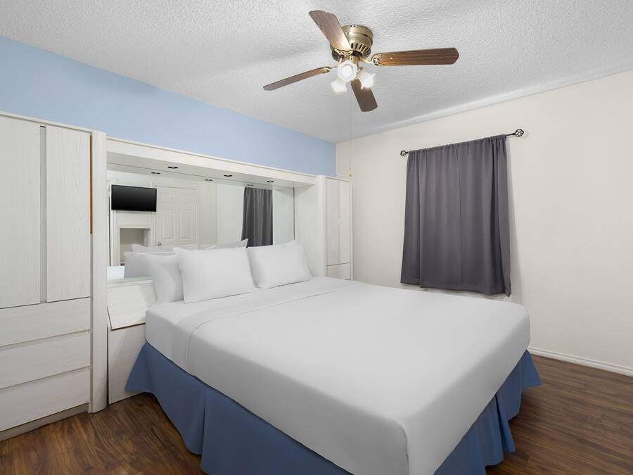In-room safe, soundproofing, iron/ironing board, cots/infant beds