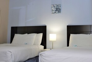 Standard Room, 2 Double Beds | In-room safe, soundproofing, iron/ironing board, cribs/infant beds - Victoria Palms Inn & Suites (Donna)