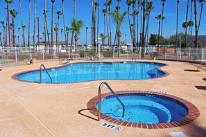 Piscina a l'aire lliure 