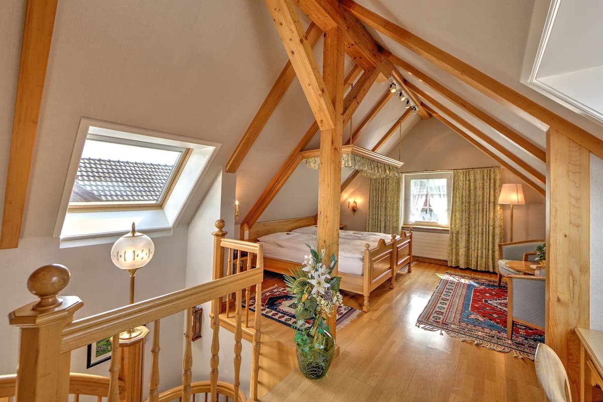 Dobbeltrom – exclusive | Allergitestet sengetøy, minibar, safe på rommet og skrivebord