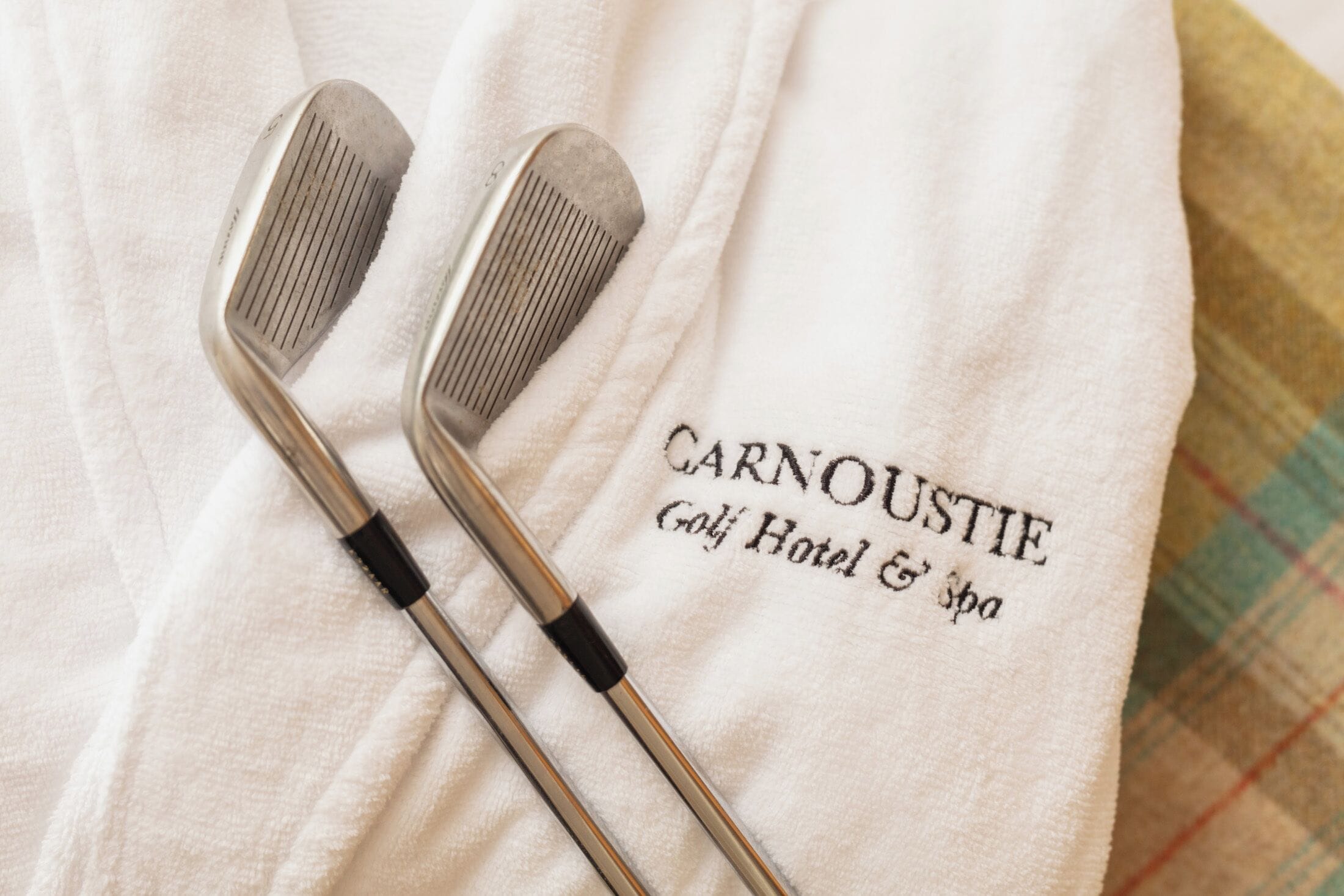 junior suite | desk, iron/ironing board, free wifi, bed sheets