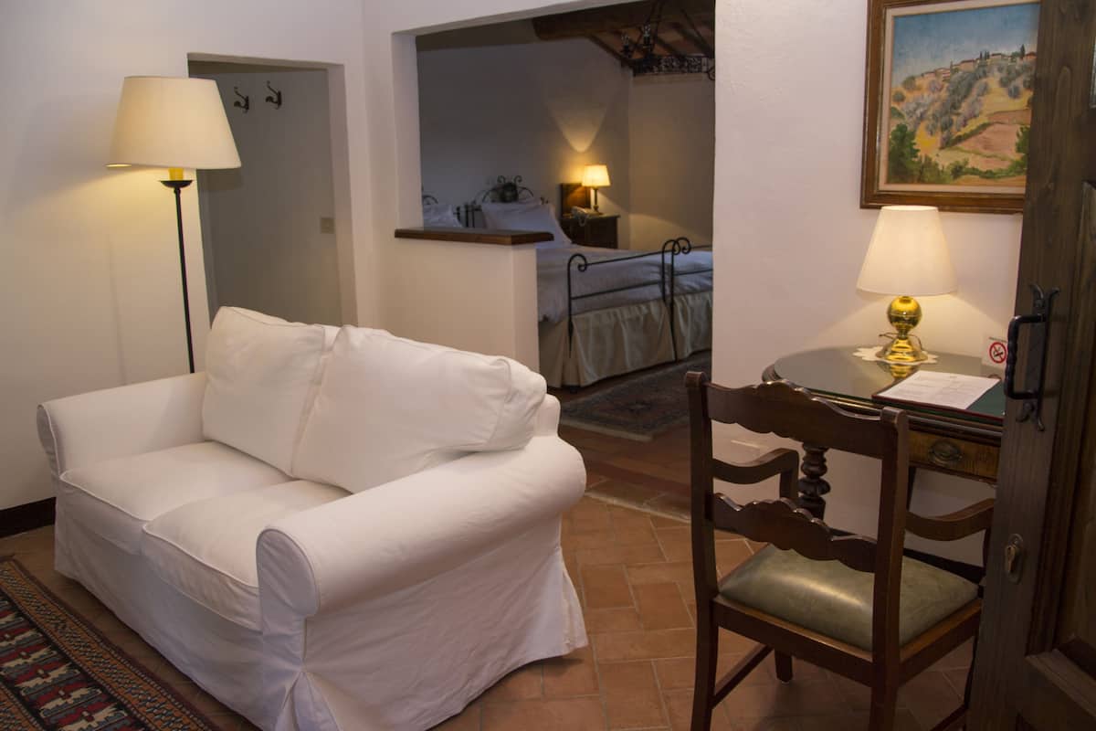 junior suite | minibar, desk, free wifi, bed sheets