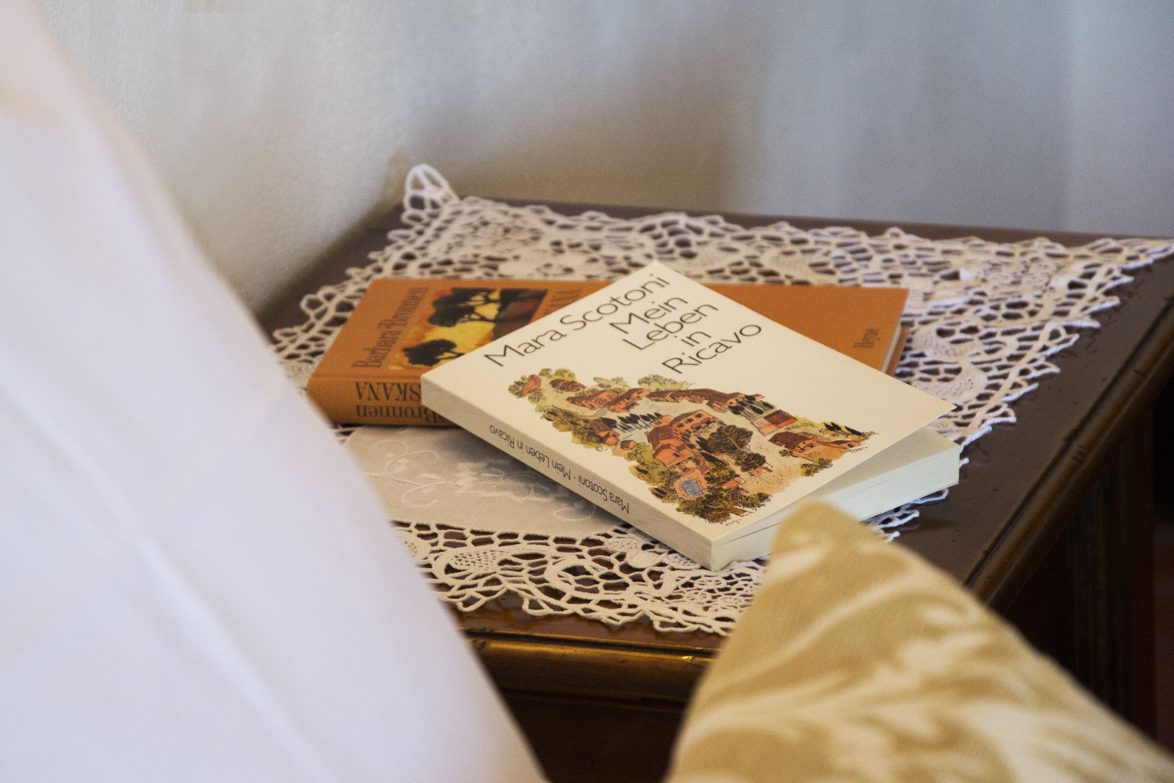 superior suite, 1 bedroom, hill view | minibar, desk, free wifi, bed sheets