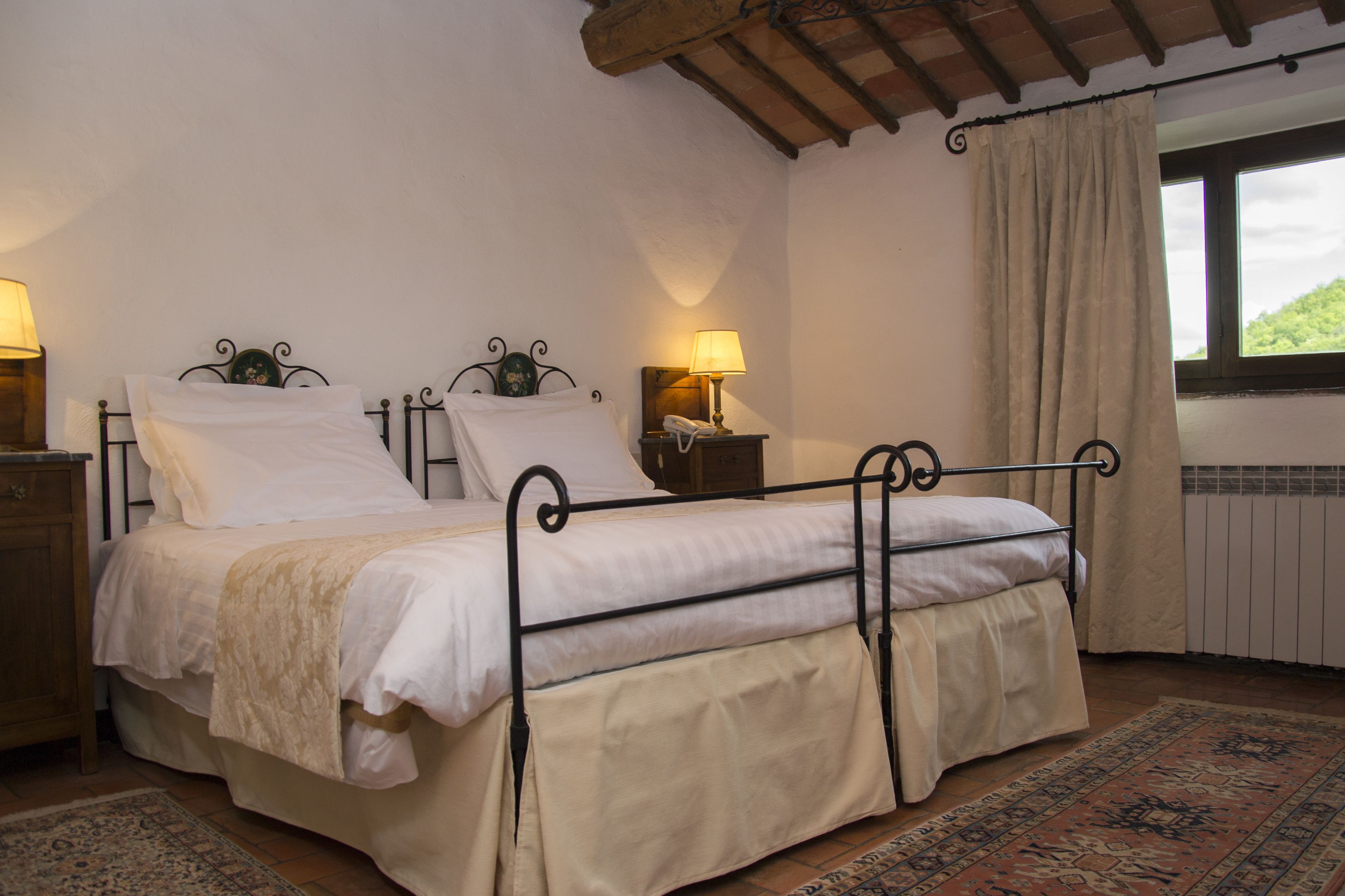 junior suite | minibar, desk, free wifi, bed sheets