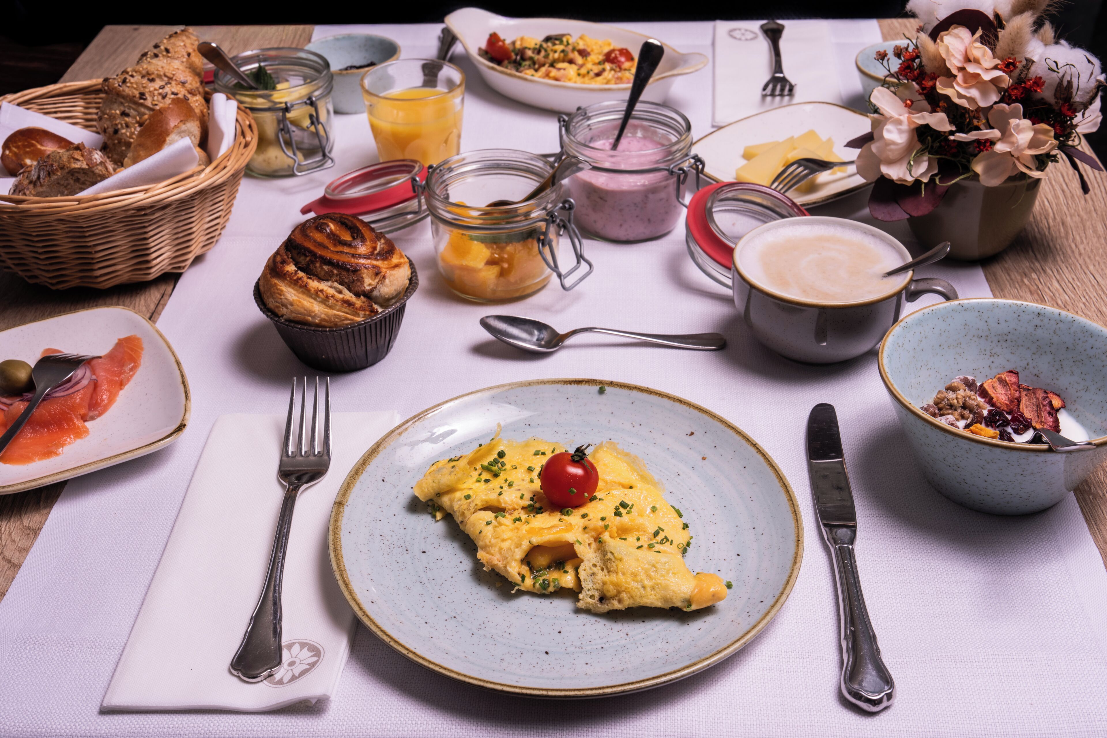 Inbegriffenes einheimisches Frühstück