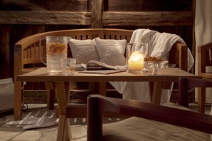 Een sauna, een bubbelbad, een stoombad, een Turks bad/hammam