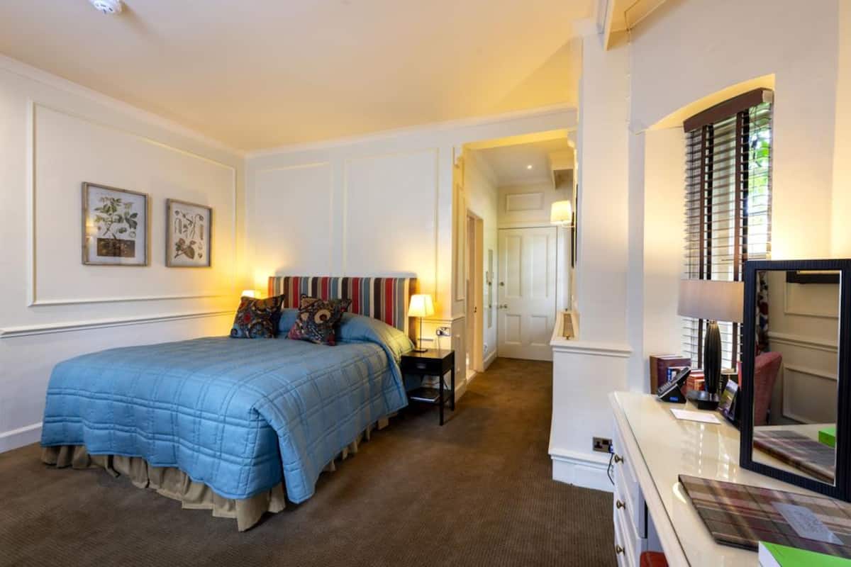 standard room (1 double bed) | 1 bedroom, hypo-allergenic bedding, in-room safe, individually decorated