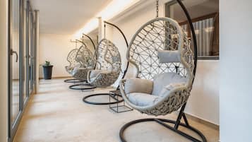 Sauna, steam room, body treatments, aromatherapy, hot stone massages