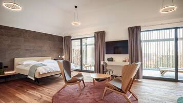 Penthouse | Hochwertige Bettwaren, Daunenbettdecken, Minibar, Zimmersafe