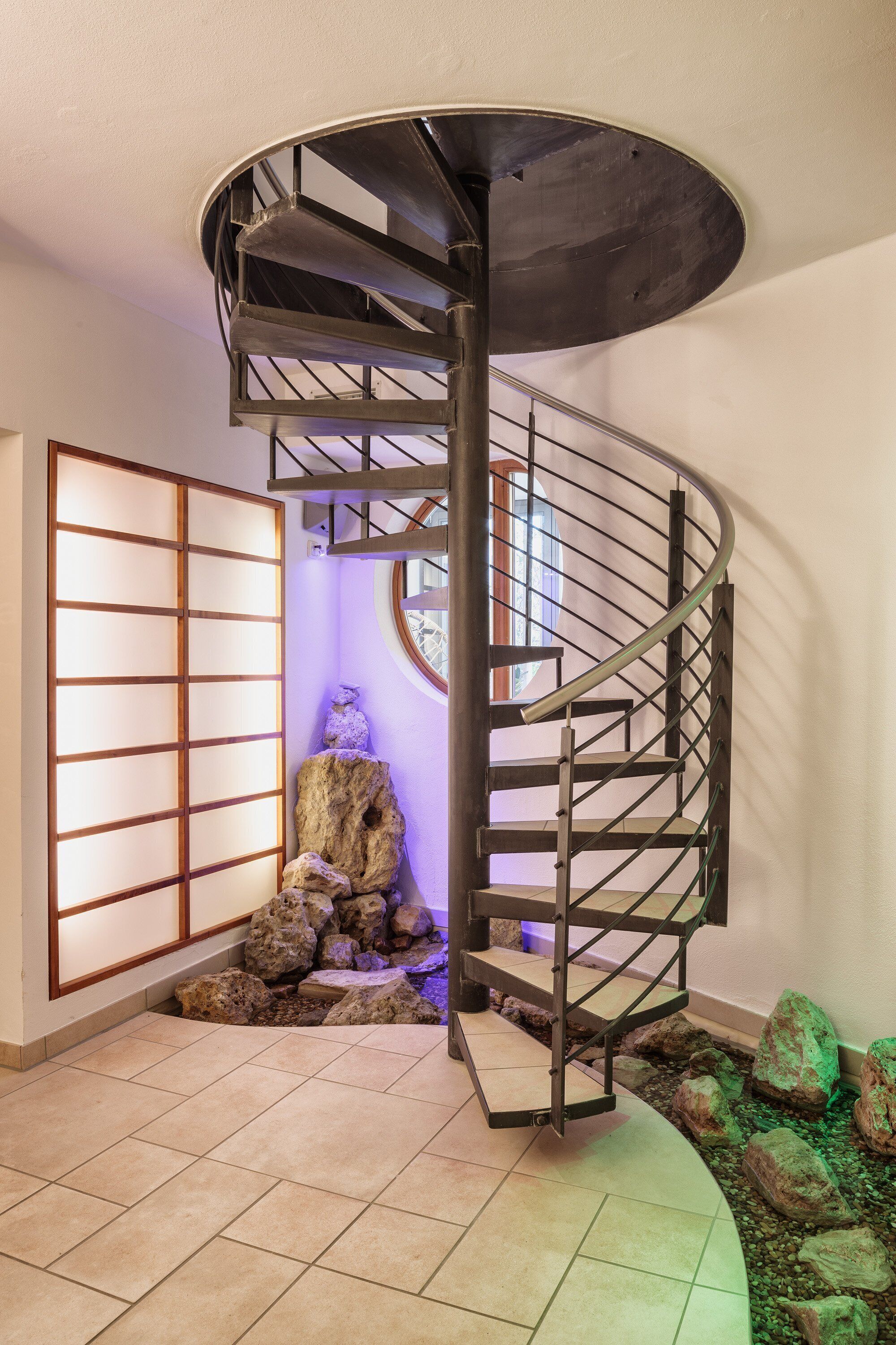 sauna, steam room, body treatments, aromatherapy, hot stone massages