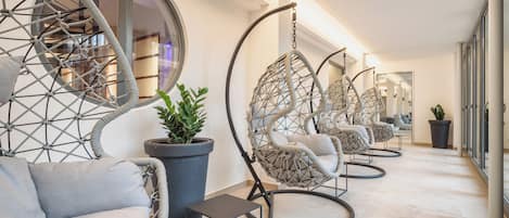 Sauna, steam room, body treatments, aromatherapy, hot stone massages