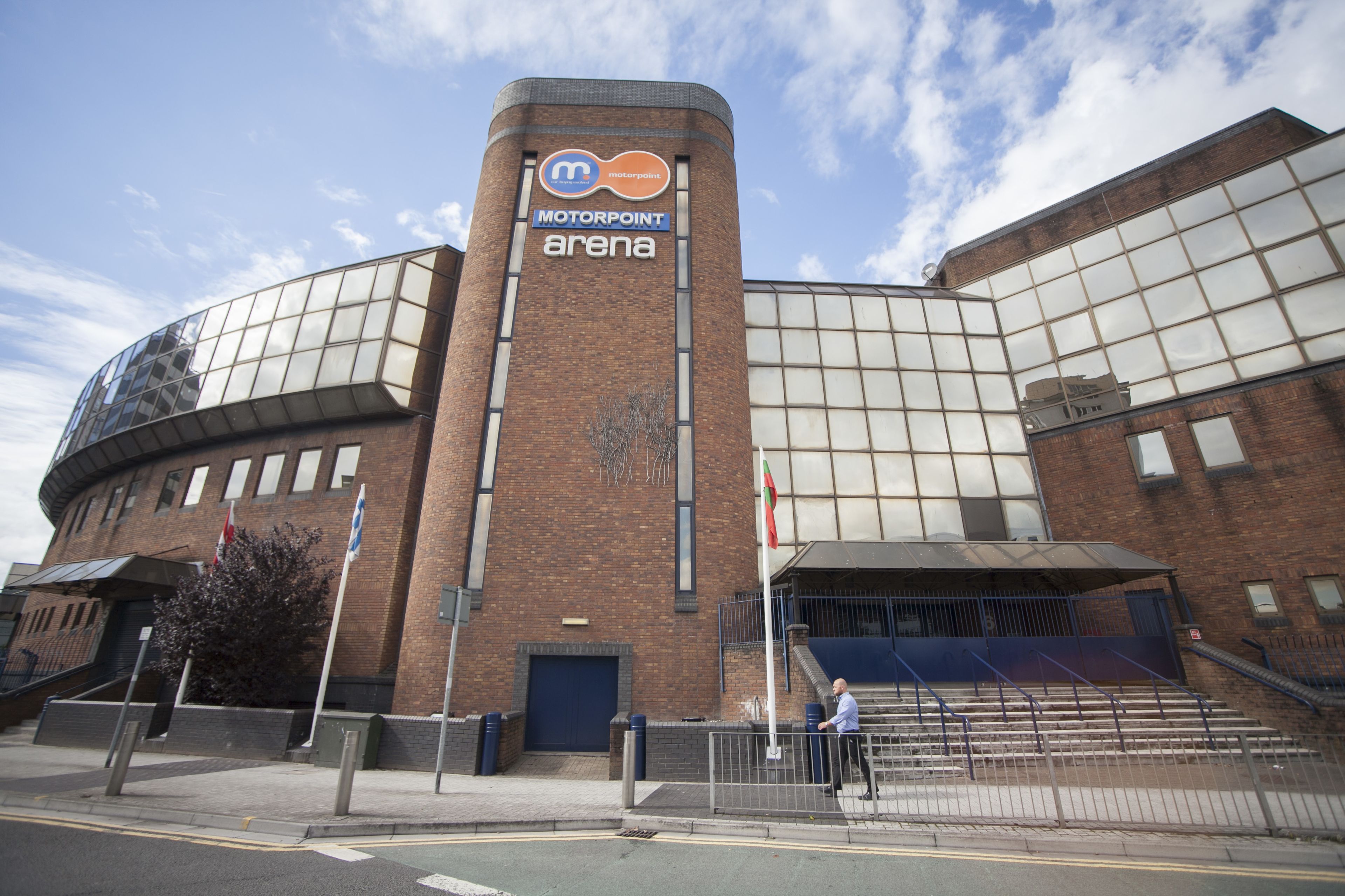 Photo - Cardiff City Center Hotel by Belvilla