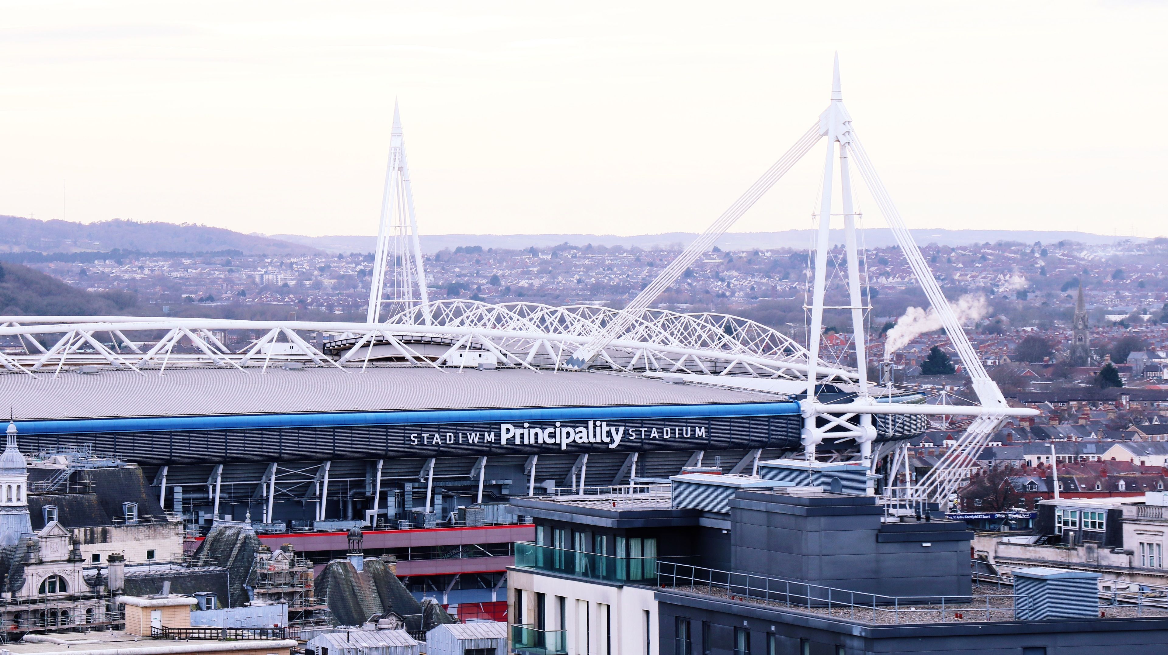 Photo - Cardiff City Center Hotel by Belvilla