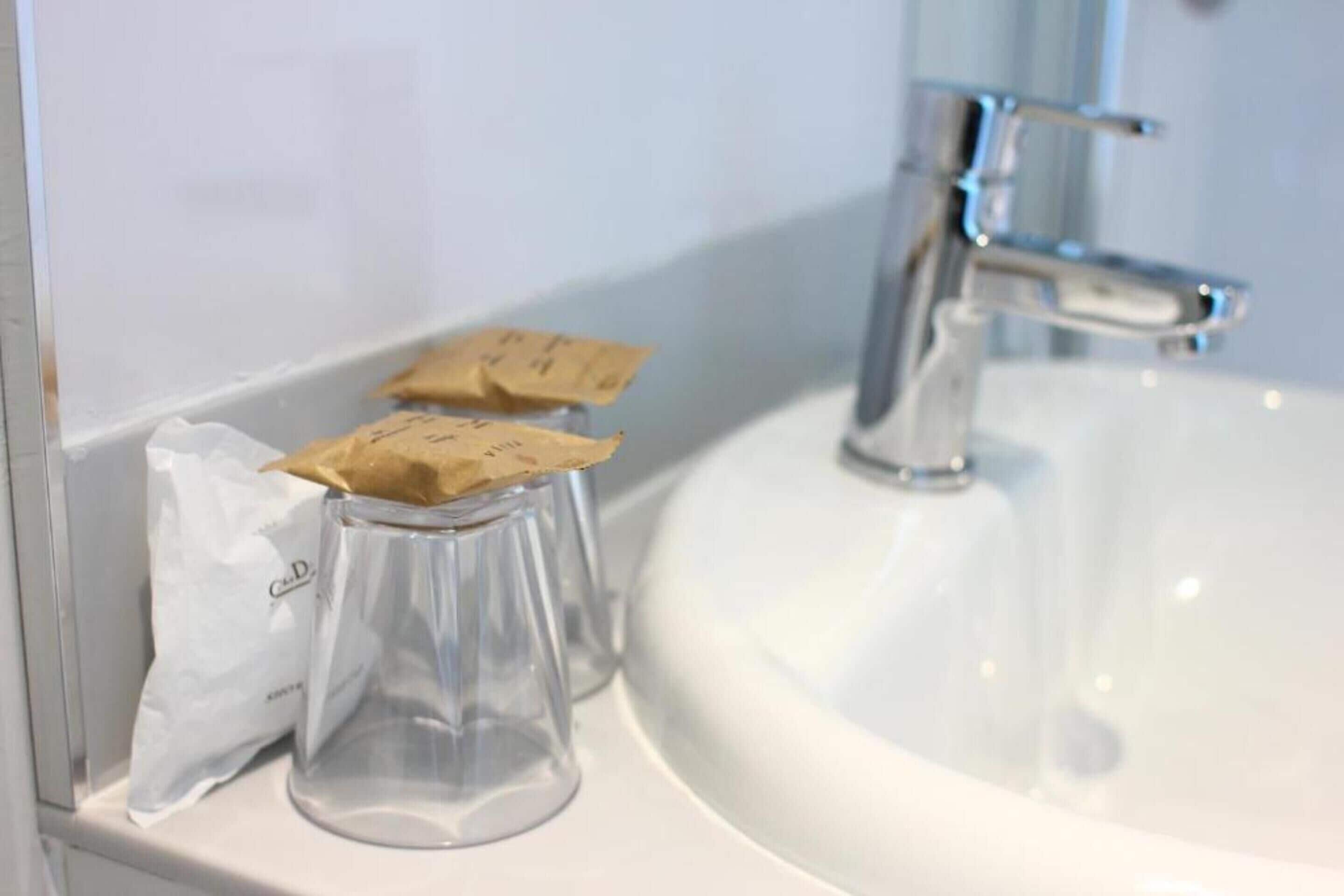 Photo - Cardiff City Center Hotel by Belvilla