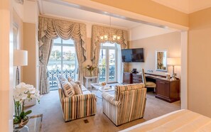 1 bedroom, premium bedding, desk, iron/ironing board