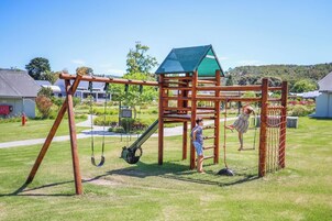 Área de juegos infantiles al aire libre