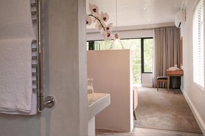 View from room - Knysna Hollow Country Estate (Knysna)