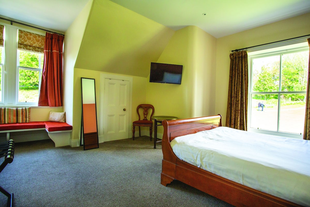 Premium bedding, individually furnished, desk, blackout curtains