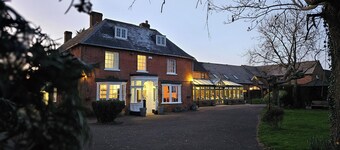 Marsh Farm Hotel