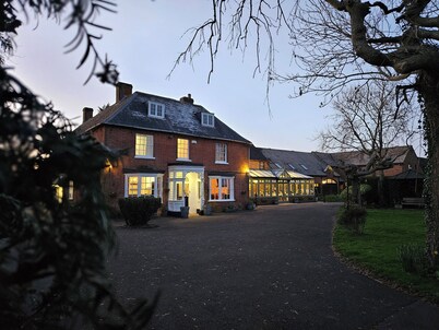 Marsh Farm Hotel