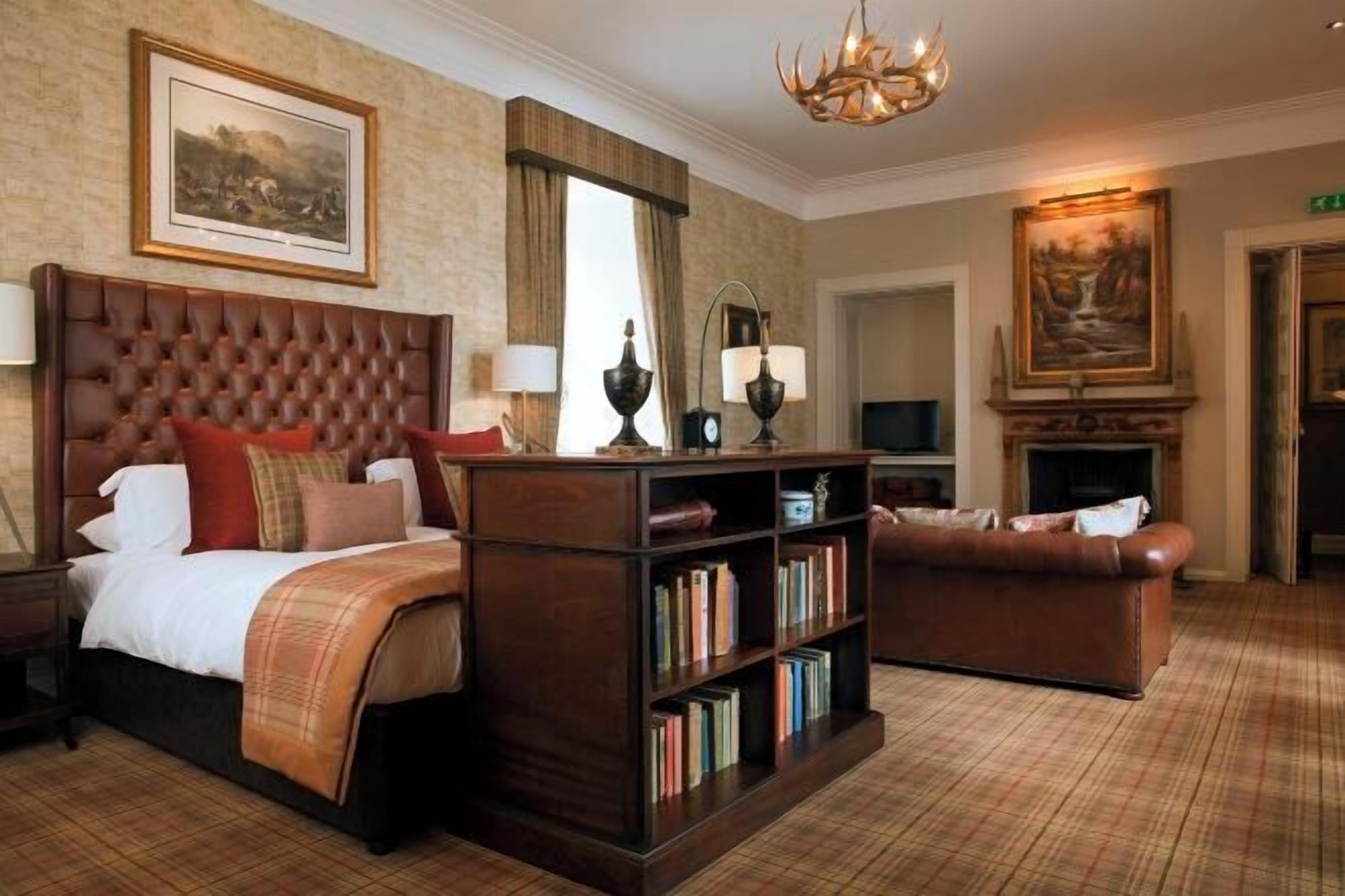 意大利 Frette 床單、高級寢具、房內夾萬、獨特設計