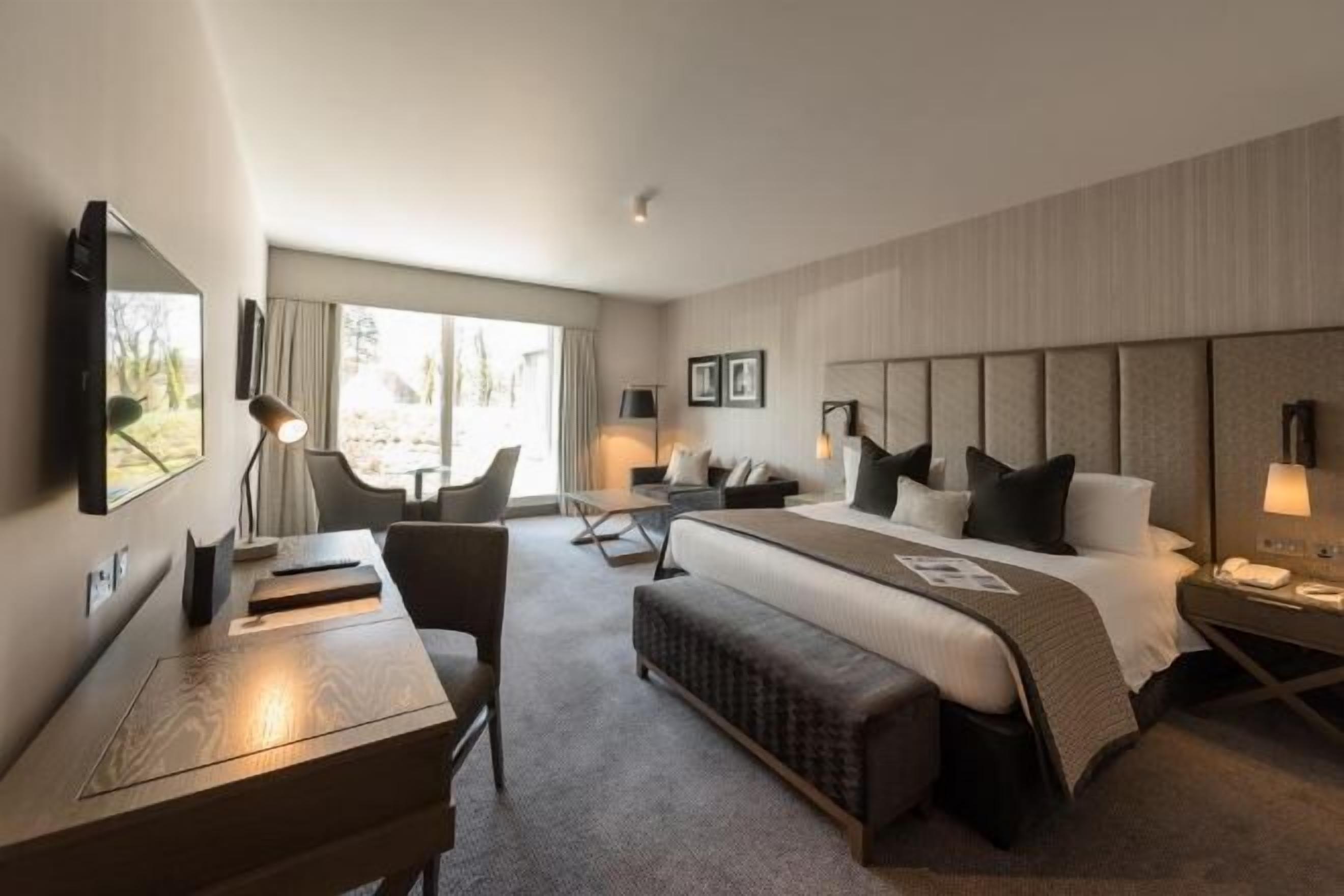 意大利 Frette 床單、高級寢具、房內夾萬、獨特設計