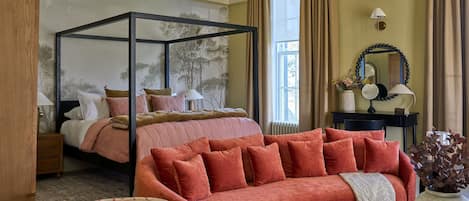 Manor Master Room | Italienische Bettbezüge von Frette, hochwertige Bettwaren, Zimmersafe