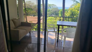 Panoramic Apartment | Balcony