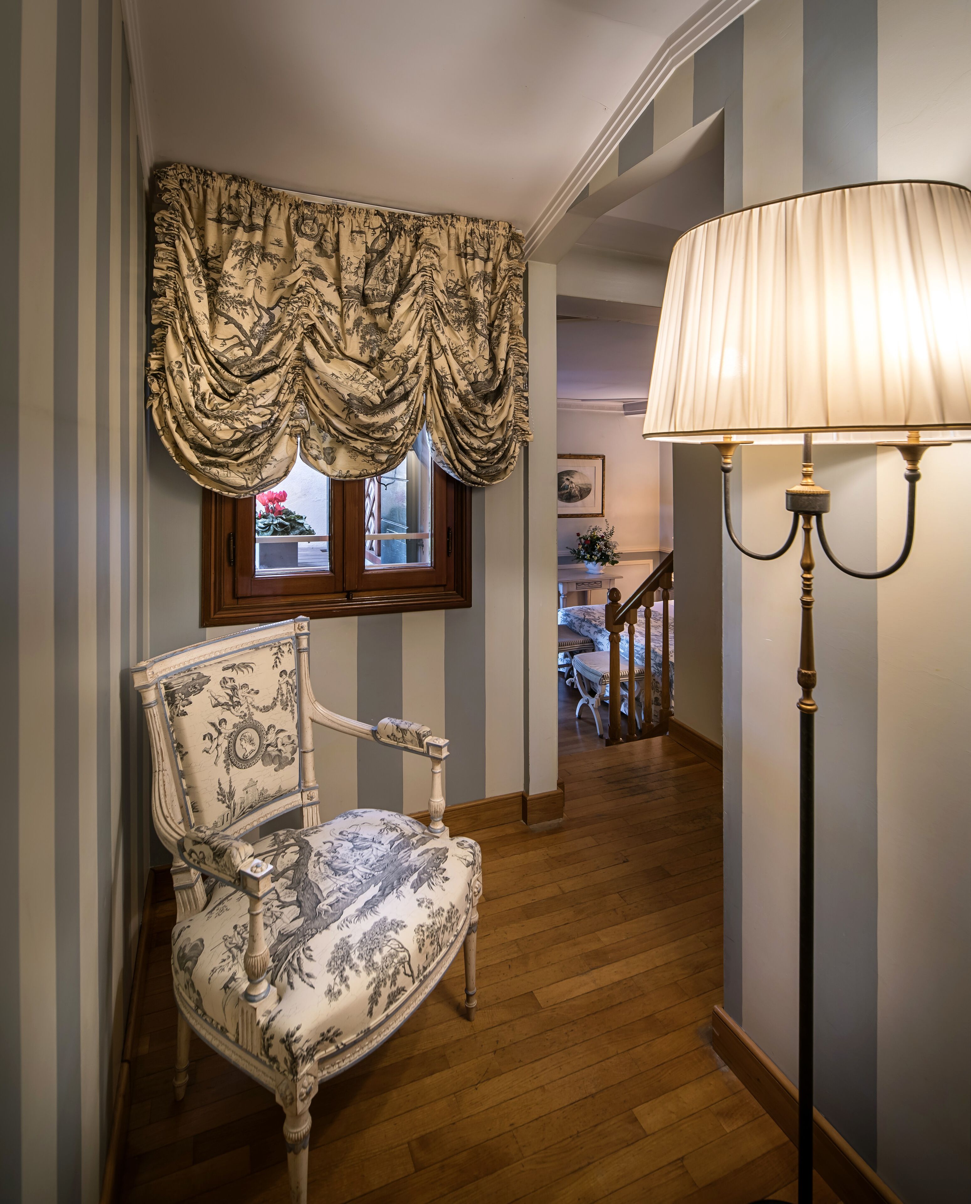 junior suite | down duvets, minibar, in-room safe, soundproofing