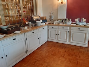 Tägliches inbegriffenes Frühstücksbuffet