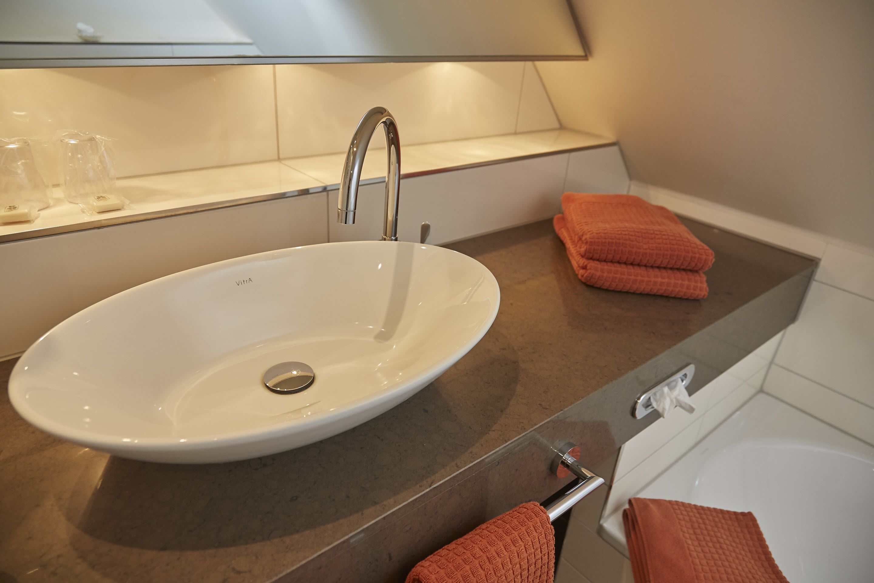 business double room | bathroom | free toiletries, hair dryer, towels, soap