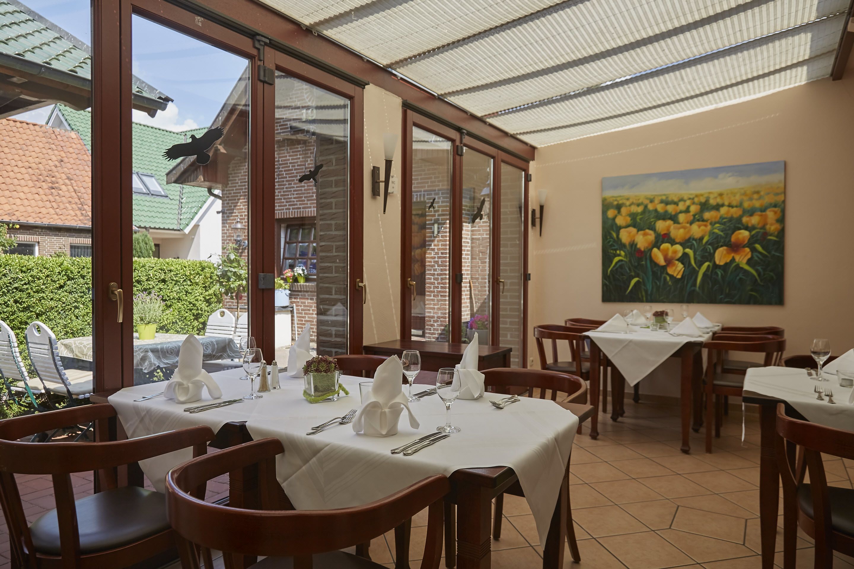 breakfast, lunch, dinner served; german cuisine