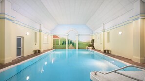 Indoor pool - voco Oxford Spires by IHG (Oxford)
