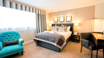 Premium bedding, in-room safe, desk, blackout drapes