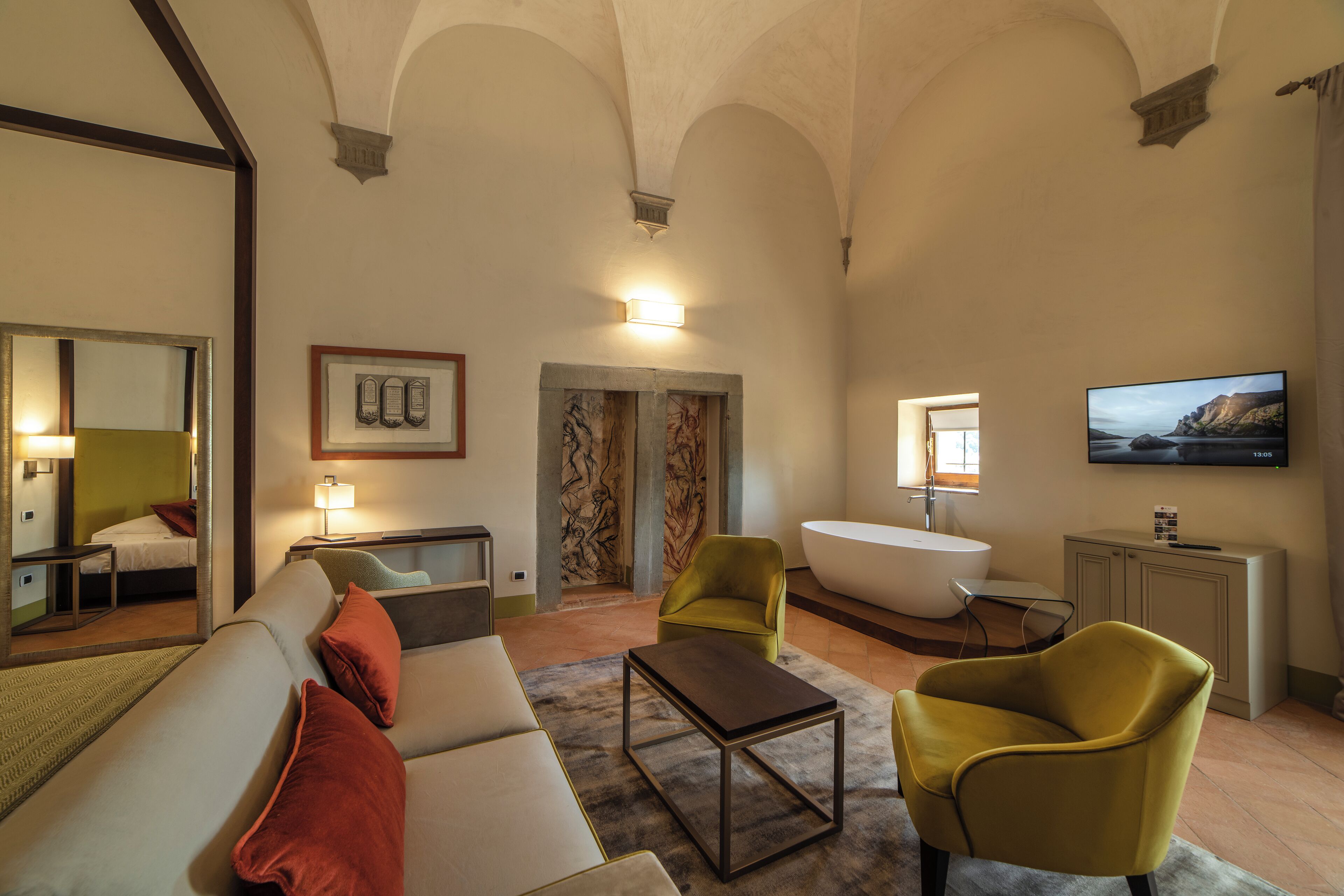 deluxe junior suite | 1 bedroom, in-room safe, individually decorated, individually furnished