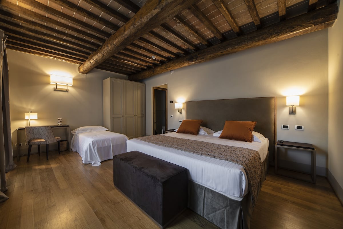 1 habitación y caja de seguridad en la habitación