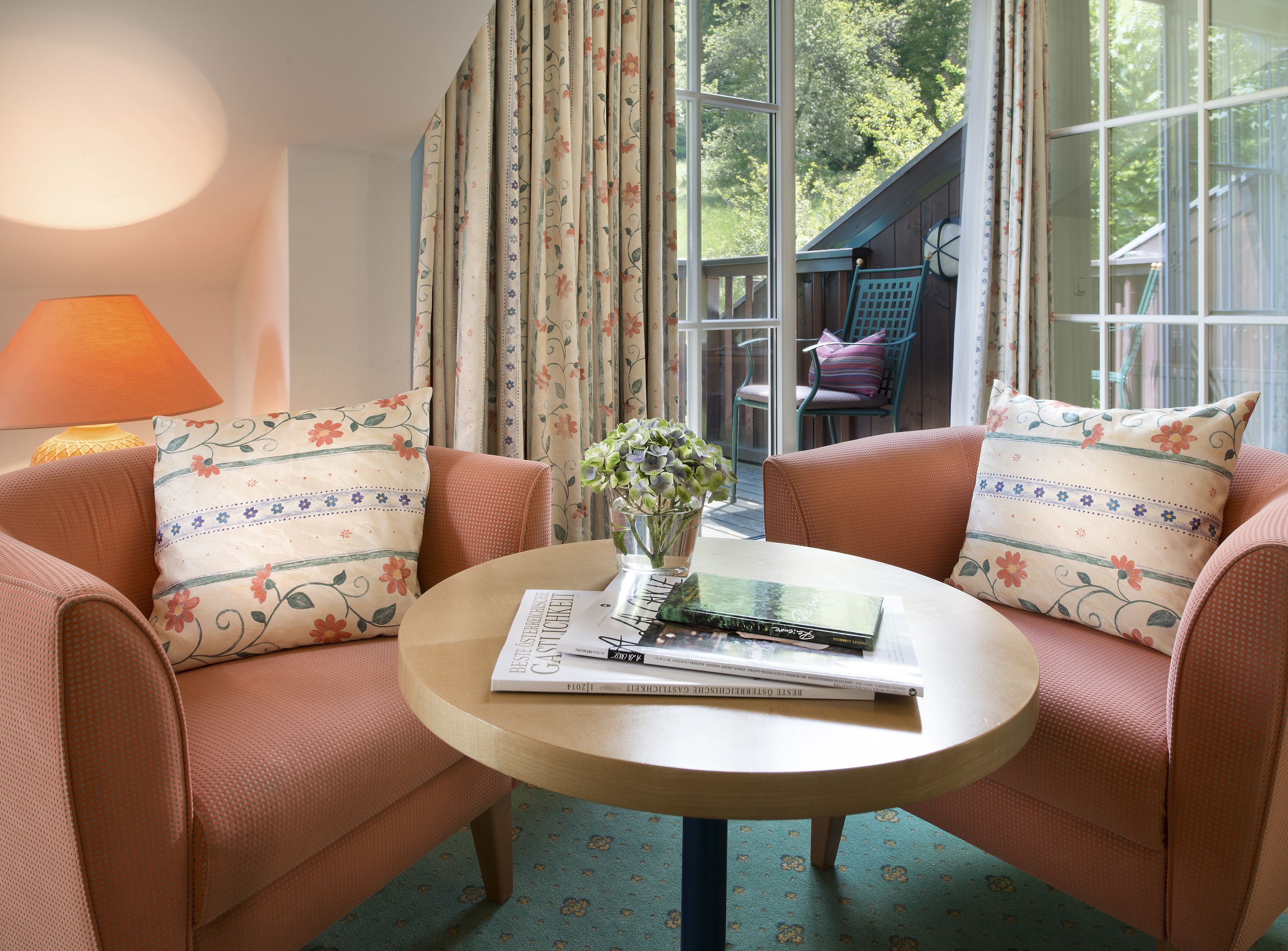 1 bedroom, hypo-allergenic bedding, pillow-top beds, minibar