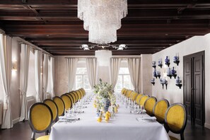 Dinner served, Regional cuisine, garden views