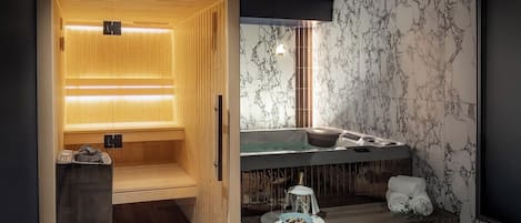 Baignoire à remous intérieure