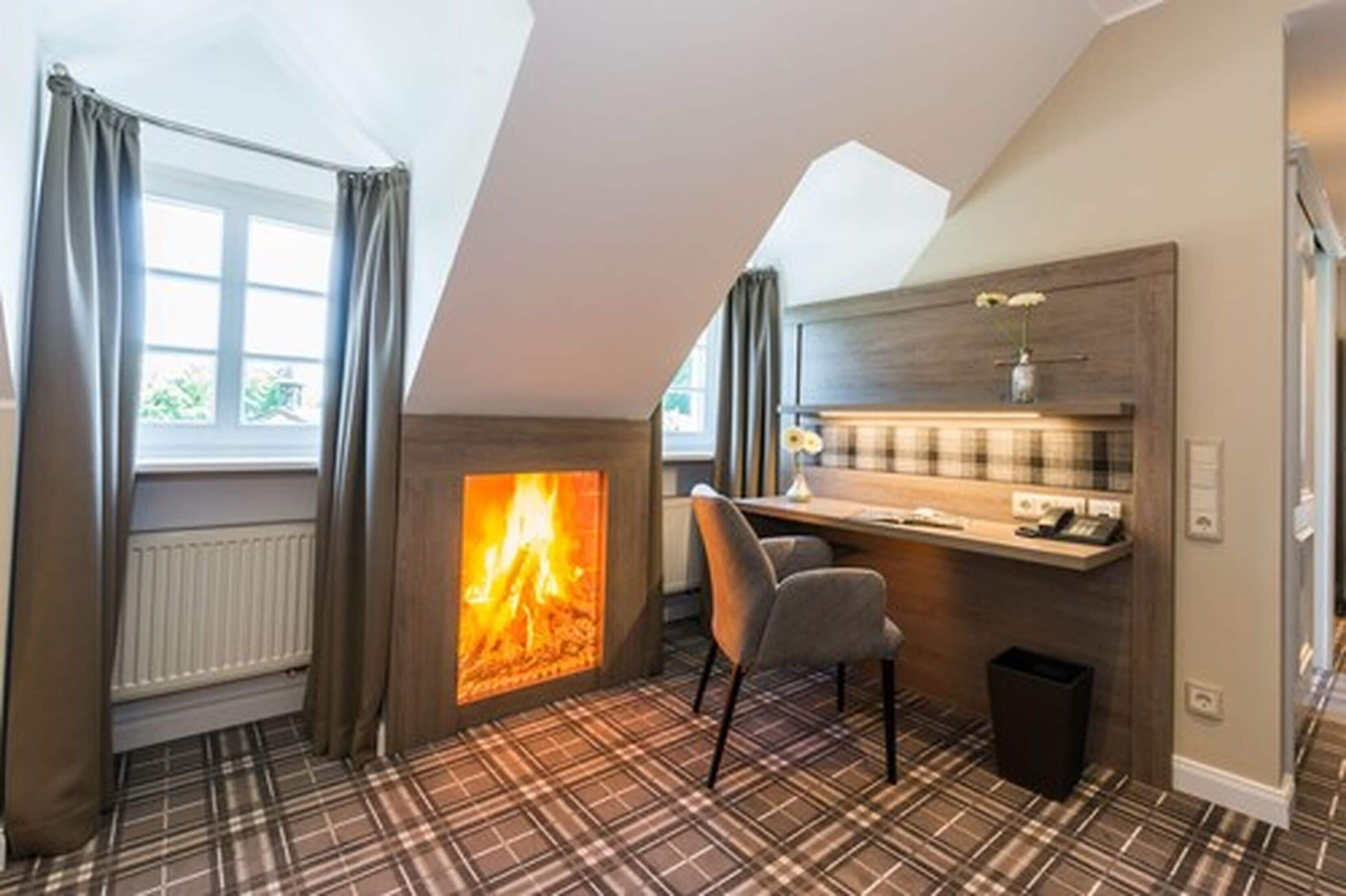 1 bedroom, hypo-allergenic bedding, down duvets, minibar