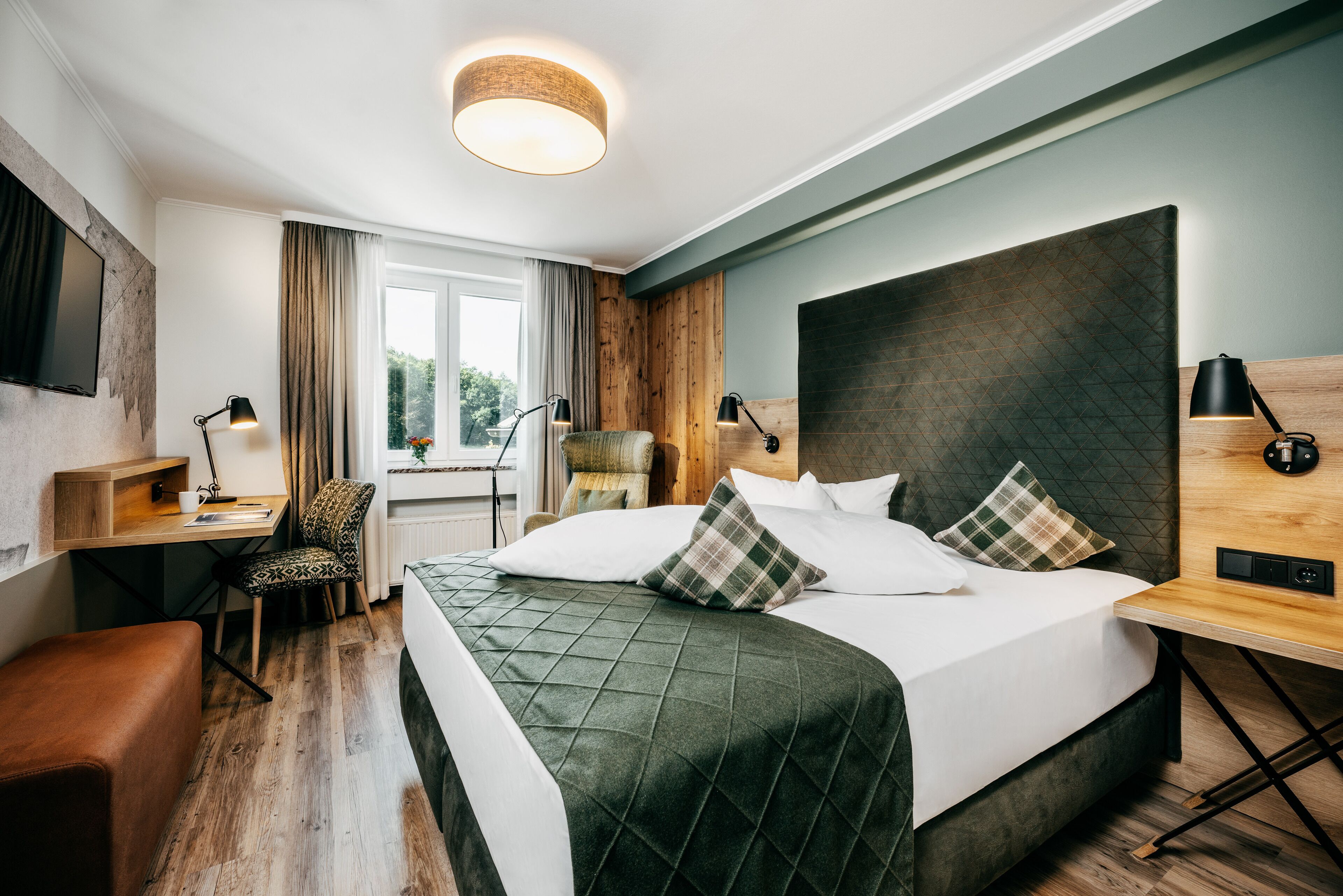 Habitación individual | Ropa de cama hipoalergénica, edredones de plumas, minibar y caja fuerte