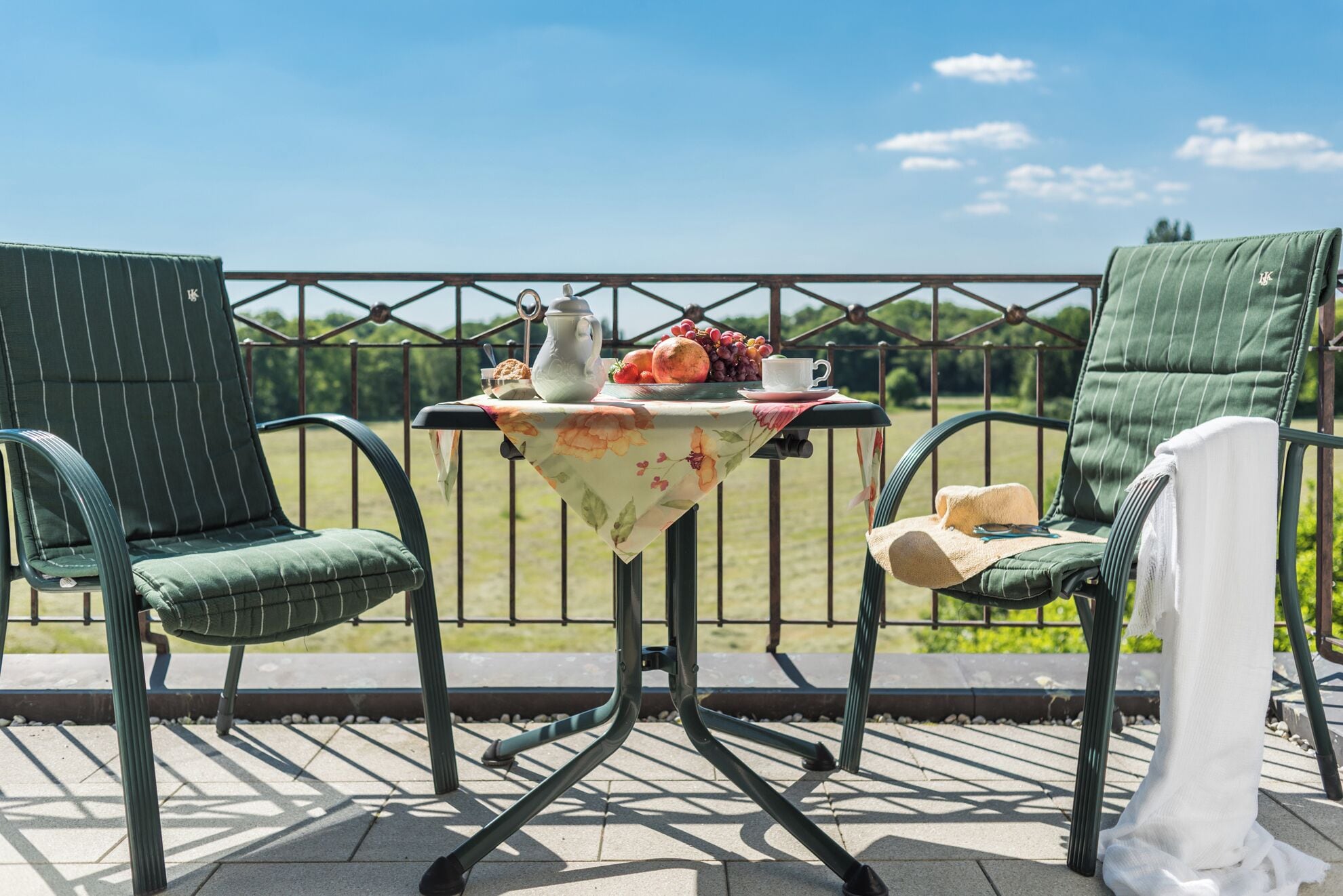 Romantisches Doppelzimmer mit privater Sauna, Gästehaus | Blick vom Balkon