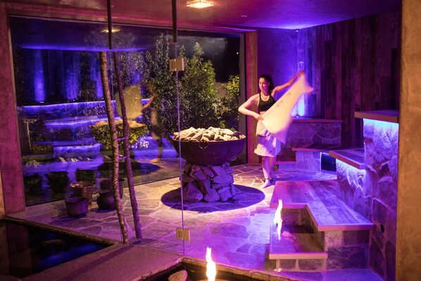 Couples treatment room(s), sauna, body treatments, aromatherapy