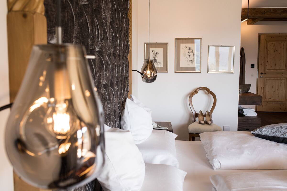 Svit | Sängtillbehör av högsta kvalitet och minibar