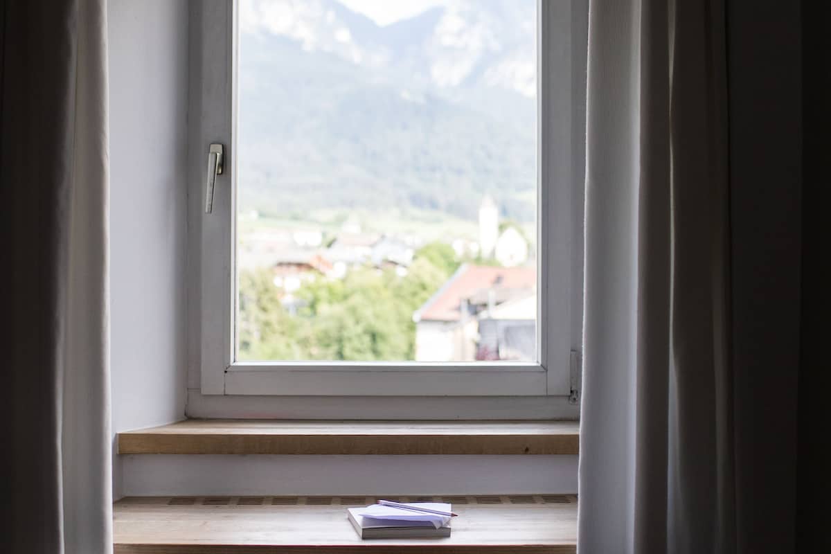 single room | premium bedding, minibar, in-room safe, individually decorated