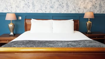 Superior Double Room | Desk, iron/ironing board, free WiFi, bed sheets